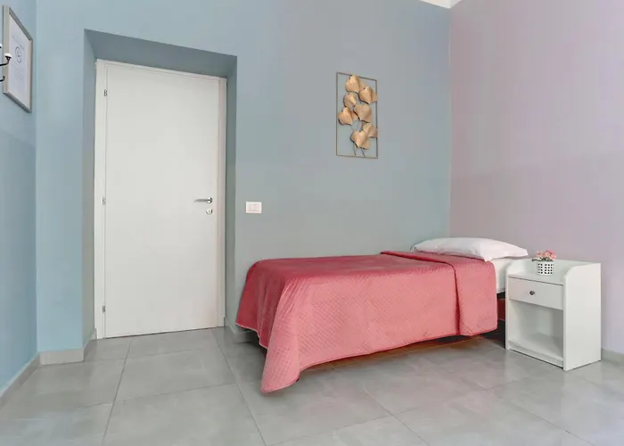 Oda ve Kahvaltı Claudia House Termini